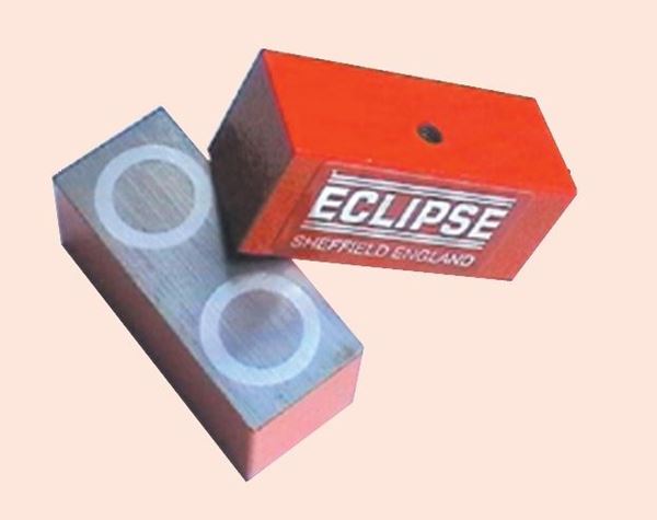 Picture of מגנט SOUT מלבן , מגנט מתכוונן כח דחיפה : 12 ק"ג אורך: 60 מ"מ אקליפס